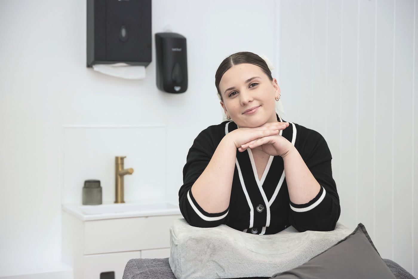 Zaidee, Brow and Lash Artist